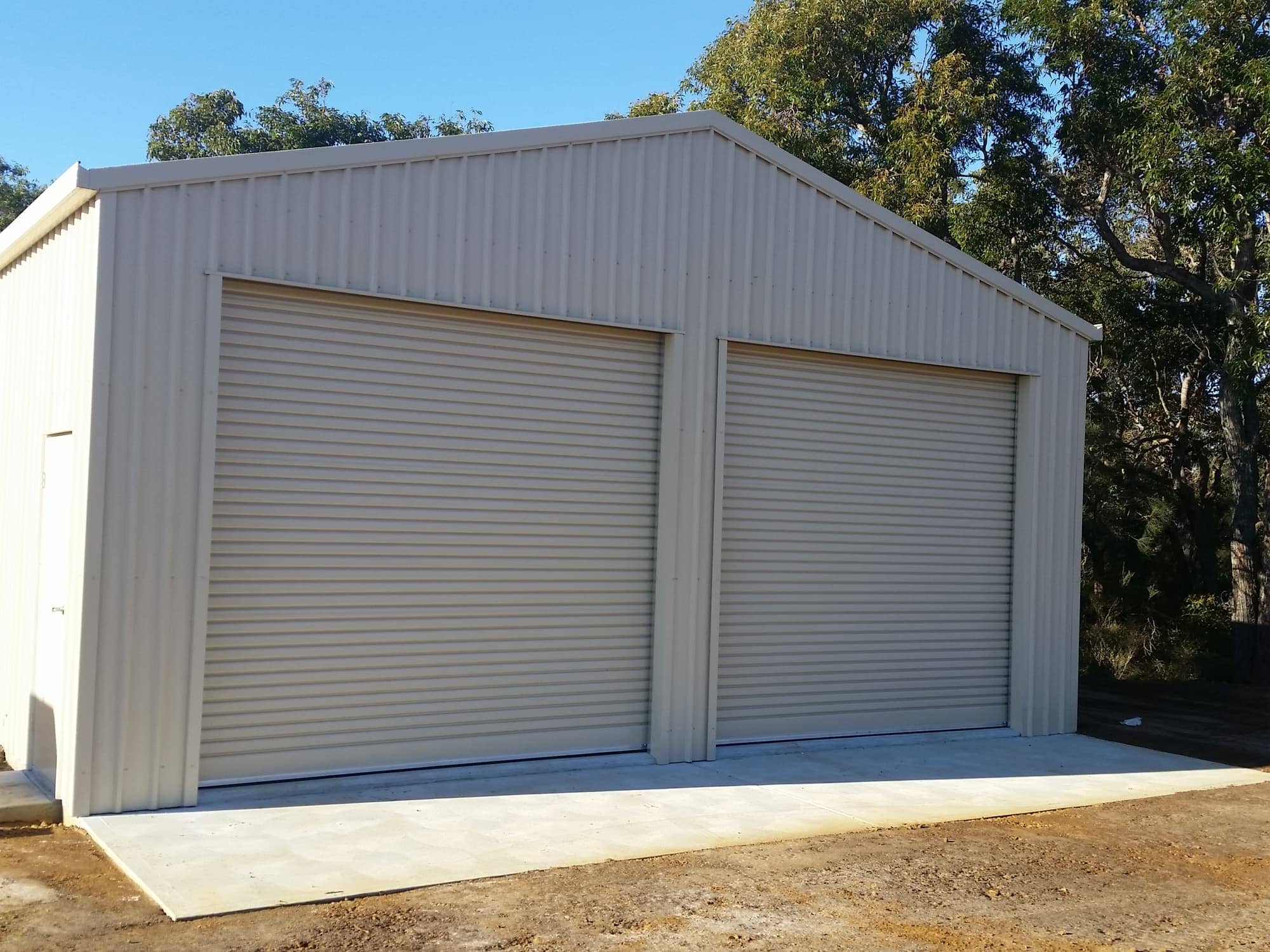 Industrial Utility Storage Shed with Electric Industrial Roller Doors 8m x 8m x 3.4m (4)