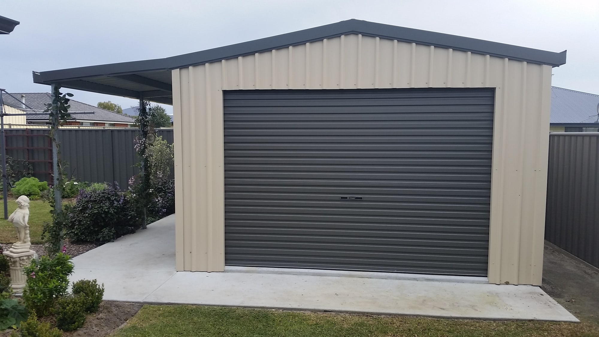 Workshop with awning 4m x 5m x 2.4m (1)